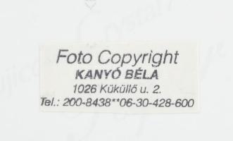 Fürdőruha-bemutató a Terror Házában, 25 db színes fotó, Kanyó Béla (1939-2020) fotóriporter jelzett ...