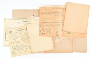 cca 1940 Családtörténeti tétel: Egy mappányi vegyes családfa, halotti értesítő és anyakönyvi kivonat