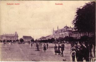 1911 Szatmárnémeti, Satu Mare; Deák tér. Weisz Zoltán kiadása / square (fl)
