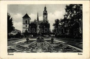 1942 Kassa, Kosice; dóm, virágágyás magyar címerrel és Istenért! Hazáért! felirattal / cathedral, flowerbed with Hungarian coat of arms