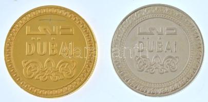 Egyesült Arab Emírségek DN Dubaj aranyozott és ezüstözött emlékérem (40mm, 2xklf) T:1- (eredetileg PP) fo., egyiken karc United Arab Emirates ND Dubai gilt and silvered medallions (40mm, 2xdiff) C:AU (originally PP) spotted, one with scratch