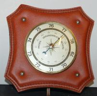 Német gyártmányú három részből álló mérőrendszer barométer tagja, akasztóval és bőrrel bevont foglalattal, működőképes állapotban