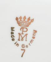 PM porcelán dobozka. Matricás, jelzett, kis kopással 8x4 cm