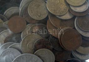 Vegyes, magyar és külföldi érmetétel mintegy ~1kg súlyban, főleg 1950 előtti darabokkal T:vegyes Mix...