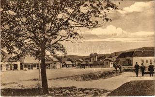 Kovászna, Covasna; Piata Regele Ferdinand cu baia "Pocolsar" / Ferdinánd király tér a Pokolsár gyógyfürdővel, Mihály András üzlete / square, spa, bath, shops