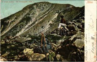 1905 Tátra, Magas-Tátra, Vysoké Tatry; Kriván csúcsa, hegymászó felszereléssel. Feitzinger Ede 1904/14. 617. Auto-Chrom / Der Krivangipfel / mountain peak, mountain climber with his equipment (EB)