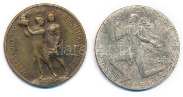 Sződy Szilárd (1878-1939) 1925. "Magyar Főiskolai Sportegyesületek Egyesülése 1907" egyoldalas bronz emlékérem "Ludwig" gyártói jelzéssel (40mm) + 1942. "Bethlen Gábor Polgári Lövészegyesület" ezüstözött fém plakett (41mm) T:2,2- patina, korrózió