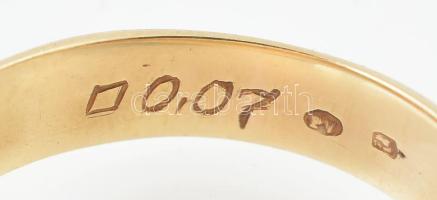 Arany (Au/14k) brilles (0,07ct) pecsét gyűrű, jelzett, bruttó: 7,5g