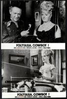 cca 1965 ,,Folytassa cowboy" című angol filmvígjáték jelenetei és szereplői, 19 db vintage prod...