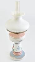 Régi petróleumlámpa, üveg testtel, cilinderrel, rozsdafoltos fém szerelékkel, kis csorbákkal m: 53 cm
