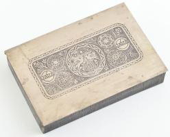 Fabetétes fém doboz, magyaros motívummal, Rába logóval, kopott, 8,5x12,5 cm