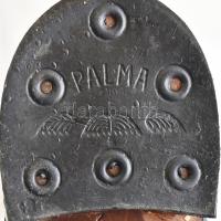 Cca. 1960-70. Bőr csizma, csizmalehúzóval. cca. 40-41-es méret, megkímélt állapotban