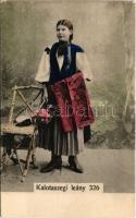 Kalotaszeg, Tara Calatei; leány népviseletben / folklore (fl)