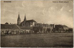 1916 Komárom, Komárno; Ferenc József rakpart, üzletek. Spitzer Sándor kiadása / street view, shops (vágott / cut)