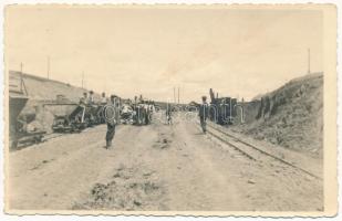 1942 Szeretfalva-Déda, Saratel-Deda; vasútvonal építése, csillék / Calea ferata / railway line construction. photo