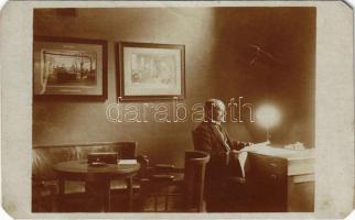 Péterfalva, Petersdorf, Petresti (Szászsebes, Mühlbach, Sebes); papírgyár igazgatósági szobája, belső / directorial room of the paper factory, interior. photo (EM)