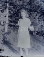 Női akt negatívok, 6 db, kis sérülésekkel, 4,5×6 cm