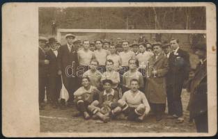 1926 Sződligeti futballisták, fotólap Braunsteiner műterméből, felületén törésnyomok, 9×13 cm