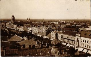 Arad, Fő utca, Szentgyörgyi, Linoleum, Weisz Benjámin és H. Bloch üzlete, Bánáti Bankegyesület. Agentia Romana Hachette kiadása / main street, shops, bank (EK)