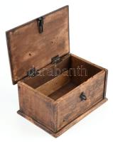 Antik fadoboz, oroszlános címerrel, plaketten: TELEFUNKE gyártási engedély felirat. Kopott, 16x24x13...