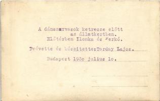 1930 Budapest XIV. Állatkert, dánszarvasok ketrece előtt, előtérben Ilonka és Ferkő. Torday Lajos fe...