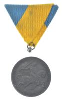 1941. Délvidéki Emlékérem Zn emlékérem letört füllel, fül a mellszalagon. Szign.: BERÁN L. T:2 fül levált  Hungary 1941. Commemorative Medal for the Return of Southern Hungary Zn medal with detached ear, ear on the ribbon. Sign: BERÁN L. C:XF detached ear NMK 429.