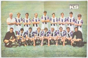 cca 1970 Az Újpest labdarúgócsapata (Bene, Fazekas, Baróti, Göröcs, stb.), Képes Sport poszter, 45x30 cm