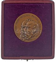 1989. Frédéric Passy - William Randall Cremer / 1889 - Interparlamentáris Unió - 1989. 81. Konferencia - Budapest kétoldalas bronz emlékérem dísztokban (50mm) T:1 viseltes dísztok  Hungary 1989. Frédéric Passy - William Randall Cremer / 1889 - Inter-Parlamentary Union - 1989 81st Conference - Budapest two sided bronze commemorative medallion (90mm) C:UNC worn case