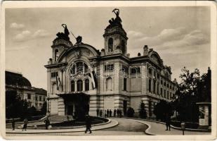 1944 Kolozsvár, Cluj; Nemzeti színház magyar zászlóval és címerrel / Theatre with Hungarian flag and coat of arms (EK)