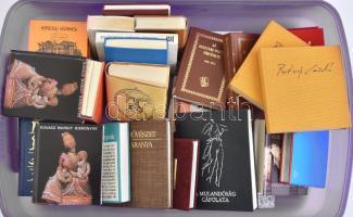 33 db minikönyv, nem szocreál, érdekesek, benne szakácskönyv, Egyetemi Nyomda története, stb jó álla...