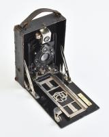 Régi Goerz Compur fényképezőgép, viseltes állapotban / Vintage folding camera, in worn condition