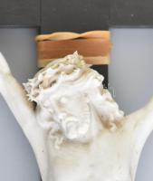 Nagy fa feszület porcelán korpusszal. Feszület törött 87 cm