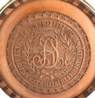 Régi nagyméretű, fémveretes, intarziás faragott fa kulacs, koronás magyar címerrel, másik oldalán mo...