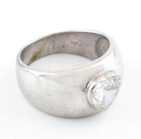 Ezüst (Ag) köves gyűrű, jelzett, m: 53 , Bruttó: 5,12 g