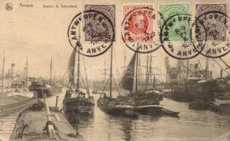 33 vegyes képeslap főleg erdélyi városképek, kevés egyéb magyar, pár külföldi és motívum