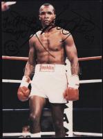 "Sugar" Ray Leonard (1956-) profi bokszoló aláírása fotón