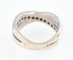 Arany (Au/14k) CHRIST design gyűrű, brillekkel, fehérarany, 15 db brillel ékítve (cca. 0,3ct) m: 51,...