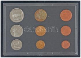 Dél-Afrika 2002. 5c-5R forgalmi sor + 2db emlékérem az 1c és 2c érmék mintájára, eredeti tokban T:PP South Africa 2002. 5 Cents - 5 Rand coin set + 2pcs commemorative medallions modeled on the 1 Cent and 2 Cents coins, in original case C:PP
