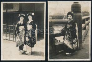 cca 1920-1930 Japán, gésák, 2 db fotó, 7,5×5,5 cm