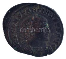 Római Birodalom / Ticinum / I. Constantinus 317-318. AE Follis bronz (2,86g) T:2 patina Roman Empire / Ticinum / Constantine I 317-318. AE Follis bronze IMP CONSTANTINVS PF AVG / SOLI INVI-C-TO COMITI - P - PT (2,86g) C:XF patina RIC VII 68, P
