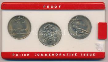 Lengyelország 1965. 10Zl Cu-Ni (3xklf emlékérem, egyik próbaveret PRÓBA jelzéssel) műanyag Proof - Polish Commemorative Issue feliratú tokban T:1 Poland 1965. 10 Złotych Cu-Ni (3xdiff commemorative coins, one is trial strike with PRÓBA mark) in plastic Proof - Polish Commemorative Issue case C:UNC