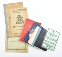 cca 1937-2000 össz. 10 db okmány, többek közt Stefanovits Pál (1920-2016) vegyészmérnök, egyetemi tanár, a Magyar Tudományos Akadémia tagjának 2 db igazolványa