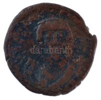 Bizánci Birodalom / Konstantinápoly / Phocas 602-610. AE Follis (10,28g) T:3 patina Byzantine Empire / Constantinople / Phocas 602-610. AE Follis [...] / ANNO XXXX CONS?(10,28g) C:F patina