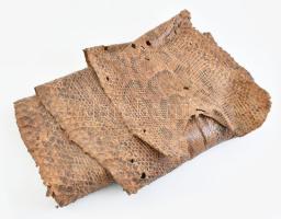 Antik óriáskígyóbőr, kopásokkal, 430x45 cm