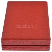 1954. "Munka Érdemérem" zománcozott bronz kitüntetés mellszalagon, szalagsávon miniatűrrel...