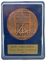 Izrael 1989. Izraeli Vívószövetség bronz emlékérem eredeti tokban (60mm) T:1 Israel 1989. Israeli Fencing Association bronze medallion in original case (60mm) C:UNC