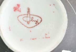 Kolozsvári porcelán gyár vázácska. Matricás, jelzett, apró kopásnyomokkal. m: 7 cm, d: 6,5 cm