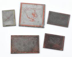 5 db különféle fém nyomólemez bélyegek képeivel, 20x10 mm és 35x30 mm között