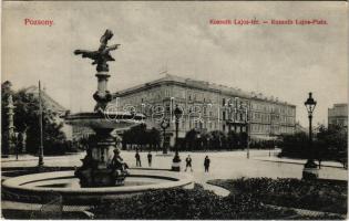 Pozsony, Pressburg, Bratislava; Kossuth Lajos tér. Sudek Antal kiadása / square (EK)