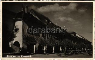 1942 Beszterce, Bistritz, Bistrita; Búza sor / Kornmarkt / street view (EK)